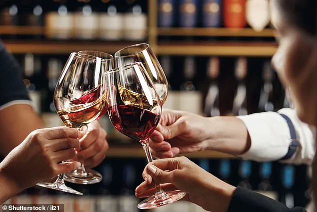 The Longevity Debate: Artificial Sweeteners vs. Alcohol in Health Optimization