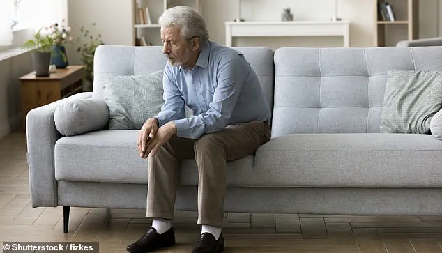 Study Reveals Link Between Raising Daughters and Reduced Dementia Risk in Parents: Public Health Insight from Hohai University