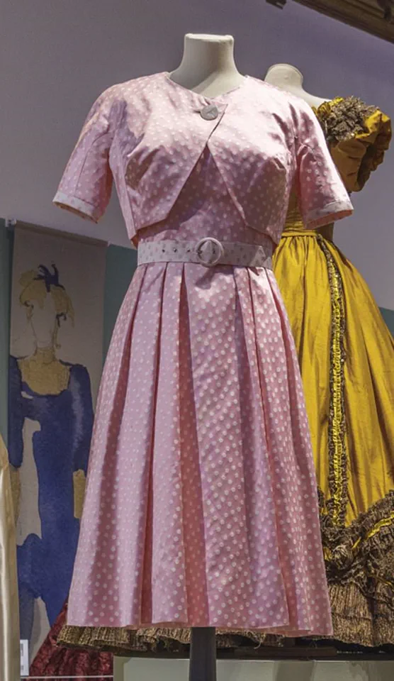 Claire Foy's Iconic *The Crown* Costume to Be Displayed in Dundee Exhibition