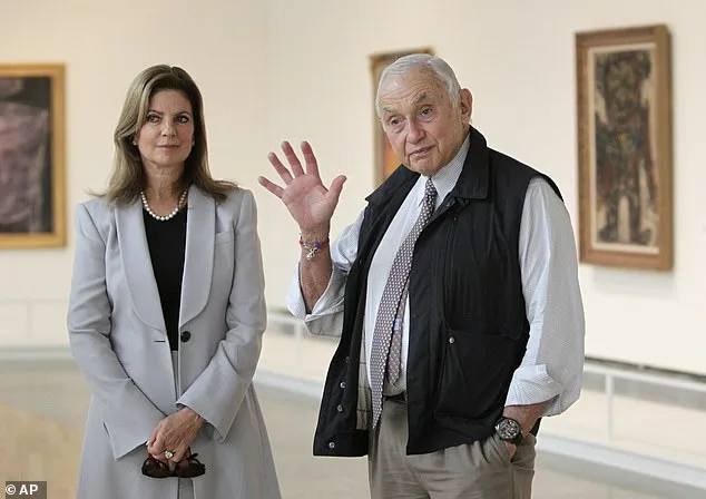 Les Wexner Denies Knowledge of Epstein's Crimes in Congressional Testimony