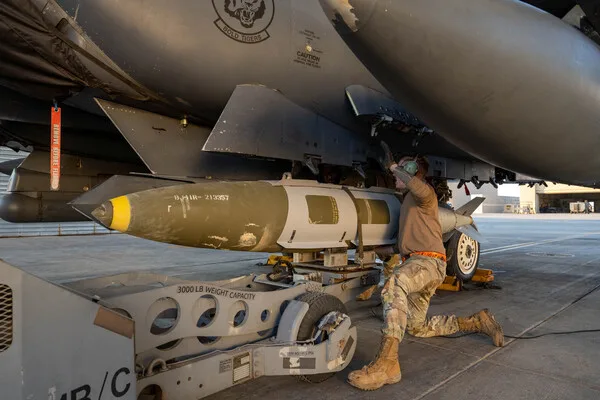 U.S. and Israel Strike Tehran Oil Depot in Escalating Conflict