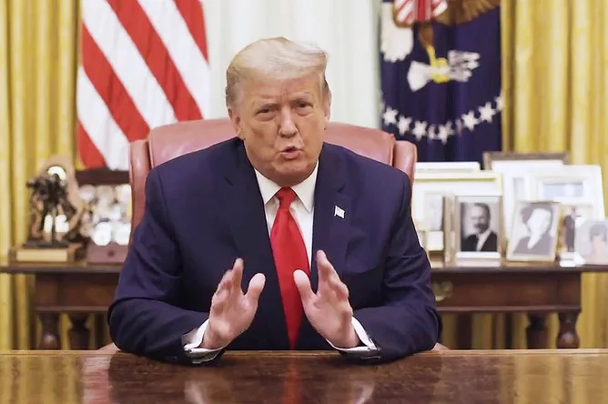 Trump Rejects Ukrainian Help in Drone Defense While Asserting 'Endless' Ammo Supply