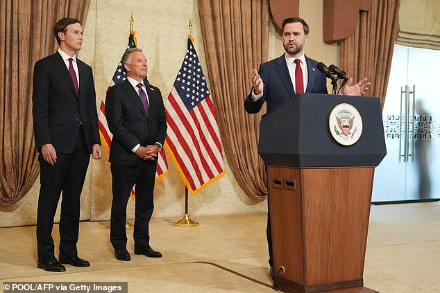 Trump pivots to 10-year Iran nuclear deal after military row