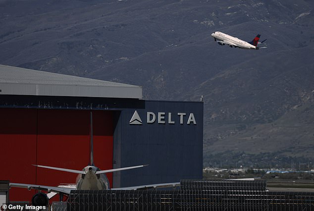 Woman Arrested After Refusing to End Phone Call on Delta Flight