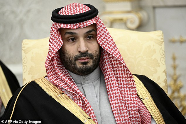 Trump shocks Arab leaders with silence after demanding Iran deal normalization.