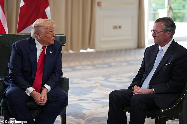 US Ambassador urges UK to stop apologizing and embrace colonial legacy